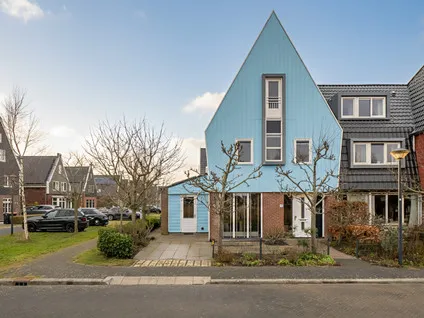 Hoekwoning te koop: Waarschap 50, Zwaag