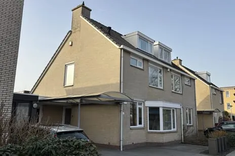 Tussenwoning te koop: Waarschapsstraat 1C, Hogewey-Midden Weesp