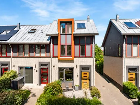 Corner house for sale: Wabenstraat 25, Hoorn Noord - Buurt 12 00 Hoorn