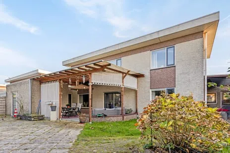Twee-onder-één-kap te koop: Wachthoevestraat 28, Hekelingen-Dorp Hekelingen