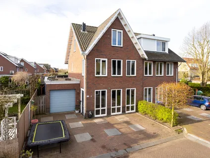 Twee-onder-één-kap te koop: Waddenweg 14B, Rodenrijse Zoom Berkel En Rodenrijs