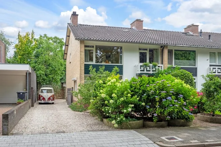 Hoekwoning te koop: Wagenaarlaan 3, Componistenwijk Baarn
