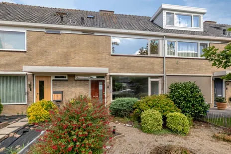 Tussenwoning te koop: Wageningenstraat 56, Nieuw-Vennep Welgelegen Nieuw-Vennep
