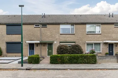 Tussenwoning te koop: Wagnerstraat 8, West 2 Dongen