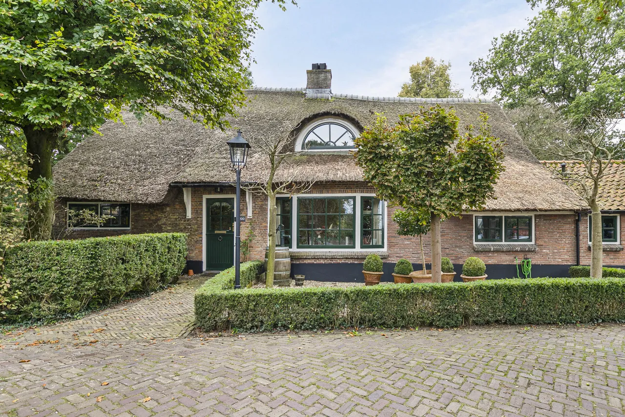 Vrijstaande woning te koop: Wakkerendijk 200, Eemnes