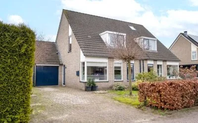 Twee-onder-één-kap te koop: Walakker 8, Beilen