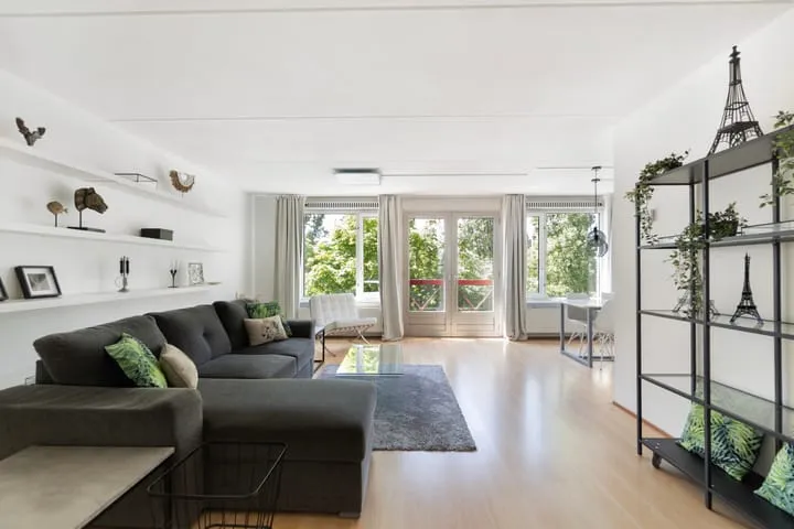 Apartment for sale: Waldeck Pyrmontkade 14, Zeeheldenkwartier Haag
