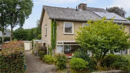 Twee-onder-één-kap te koop: Waldeck Pyrmontlaan 20, Doorwerth