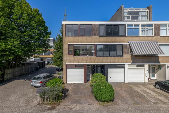 Hoekwoning te koop: Waldeck-Pyrmontstraat 23, Driemanspolder Zoetermeer