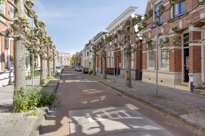 Twee-onder-één-kap te koop: Waldeckstraat 21, Horstlanden-Stadsweide Enschede