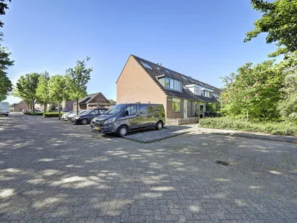 Tussenwoning te koop: Waldhoornstraat 65, Spijkenisse