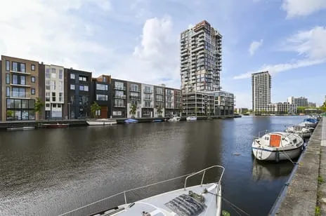 Appartement te koop: Waldorpstraat 1718, Laakhaven-West 'S-Gravenhage