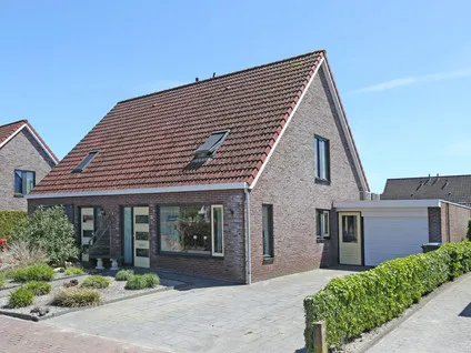 Semi-detached for sale: Wâldstrjitte 21, Houtigehage Houtigehage