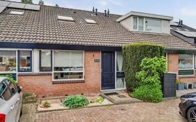 Tussenwoning te koop: Walenburg 108, Dordrecht