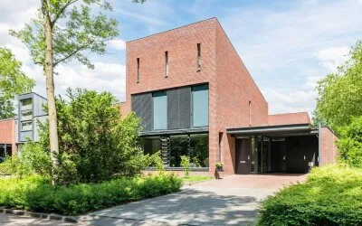 Corner house for sale: Waleweinlaan 2, Coevering Geldrop