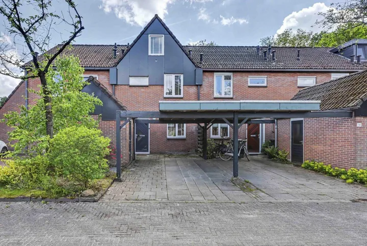 Tussenwoning te koop: Walkottelanden 13, Stroinkslanden Noord-Oost Enschede