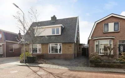 Twee-onder-één-kap te koop: Wallerstraat 47, Zilverschoon/Oranjebuurt Nijkerk