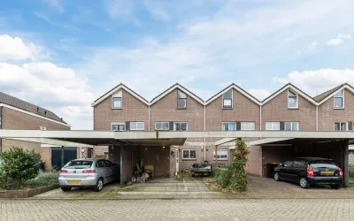 Tussenwoning te koop: Wallestein 59, Hoefijzer Loenen Aan De Vecht