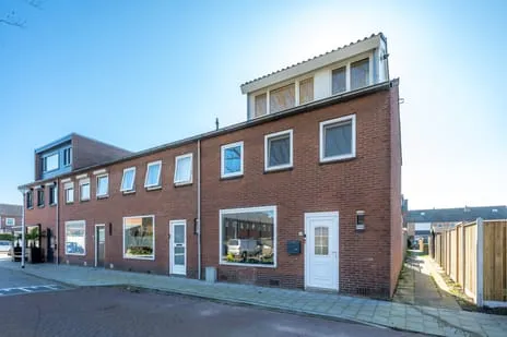 Hoekwoning te koop: Walraven I-straat 23, Herenbuurt Vianen (Ut)