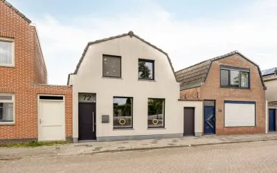 Corner house for sale: Walstraat 72, Kern Axel Axel