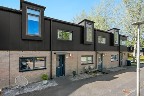 Tussenwoning te koop: Walter Kollolaan 204, Terwijde-West Utrecht