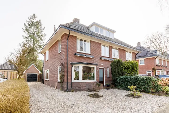 Twee-onder-één-kap te koop: Waltersingel 85, Sprengenbos Apeldoorn