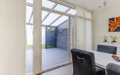 Tussenwoning te koop: Wandelboslaan 95, Luchthavenbuurt Oost Tilburg
