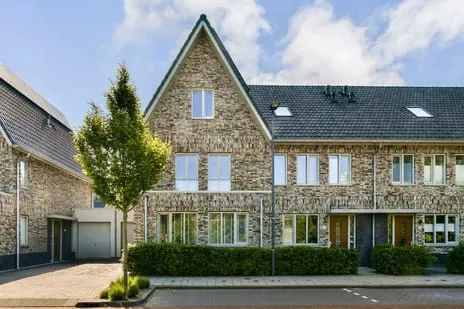 Tussenwoning te koop: Wanmolenlaan 12, Overteylingen Sassenheim