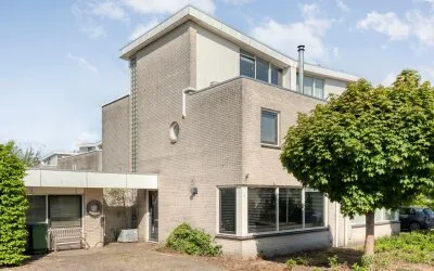 Twee-onder-één-kap te koop: Wapendrager 17, Vlinderbuurt Meppel