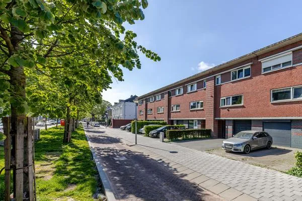 Tussenwoning te koop: Warande 141, Oranjekwartier Schiedam