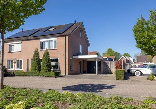 Twee-onder-één-kap te koop: Warande 24, Tichelkamp Borne