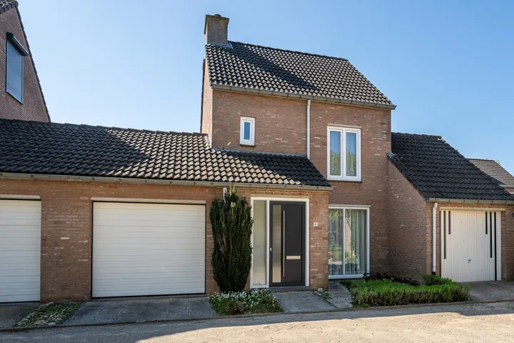 Hoekwoning te koop: Warande 40, Schin Op Geul