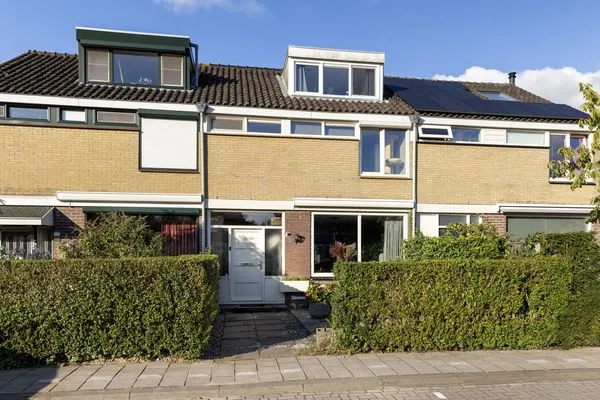 Tussenwoning te koop: Warande 9, Heerjansdam