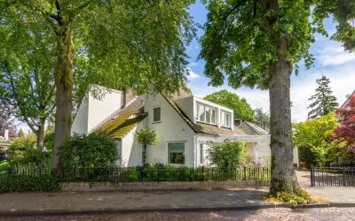 Twee-onder-één-kap te koop: Warandelaan 28, Oranjebuurt Helmond