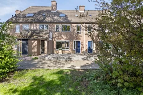 Tussenwoning te koop: Warderhof 21, Emmeloord-de Zuidert Emmeloord