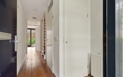 Hoekwoning te koop: Warmeerweg 300, Emmermeer Emmen
