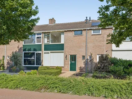 Tussenwoning te koop: Warmoesstraat 36, Kern Oosterhout Oosterhout