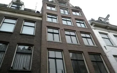 Appartement te huur: Warmoesstraat 60-3, Kop Zeedijk Amsterdam