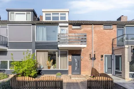 Tussenwoning te koop: Warmoeziershof 46, Dorp Hendrik-Ido-Ambacht