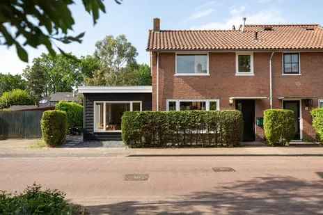 Hoekwoning te koop: Warrekam 8, Zevenend Laren (Nh)