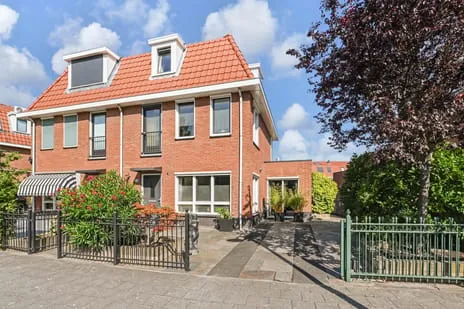 Twee-onder-één-kap te koop: Wartnalaan 16, 'S-Gravenhage