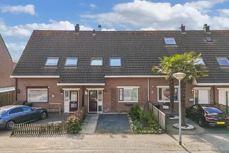 Tussenwoning te koop: Wasmeerstraat 10, Waterwijk West Almere