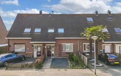 Tussenwoning te koop: Wasmeerstraat 10, Waterwijk West Almere