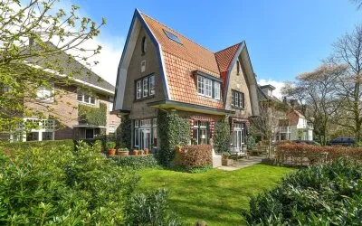 Vrijstaande woning te koop: Wassenaerlaan 11, Velp-Noord boven spoorlijn Velp