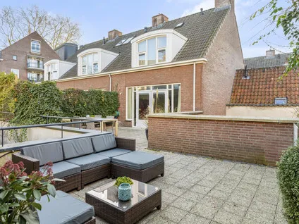 Tussenwoning te koop: Water en Vuurplein 7, Binnenstad centrum 'S-Hertogenbosch
