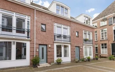 Tussenwoning te koop: Water en Vuurplein 9, Binnenstad centrum 'S-Hertogenbosch