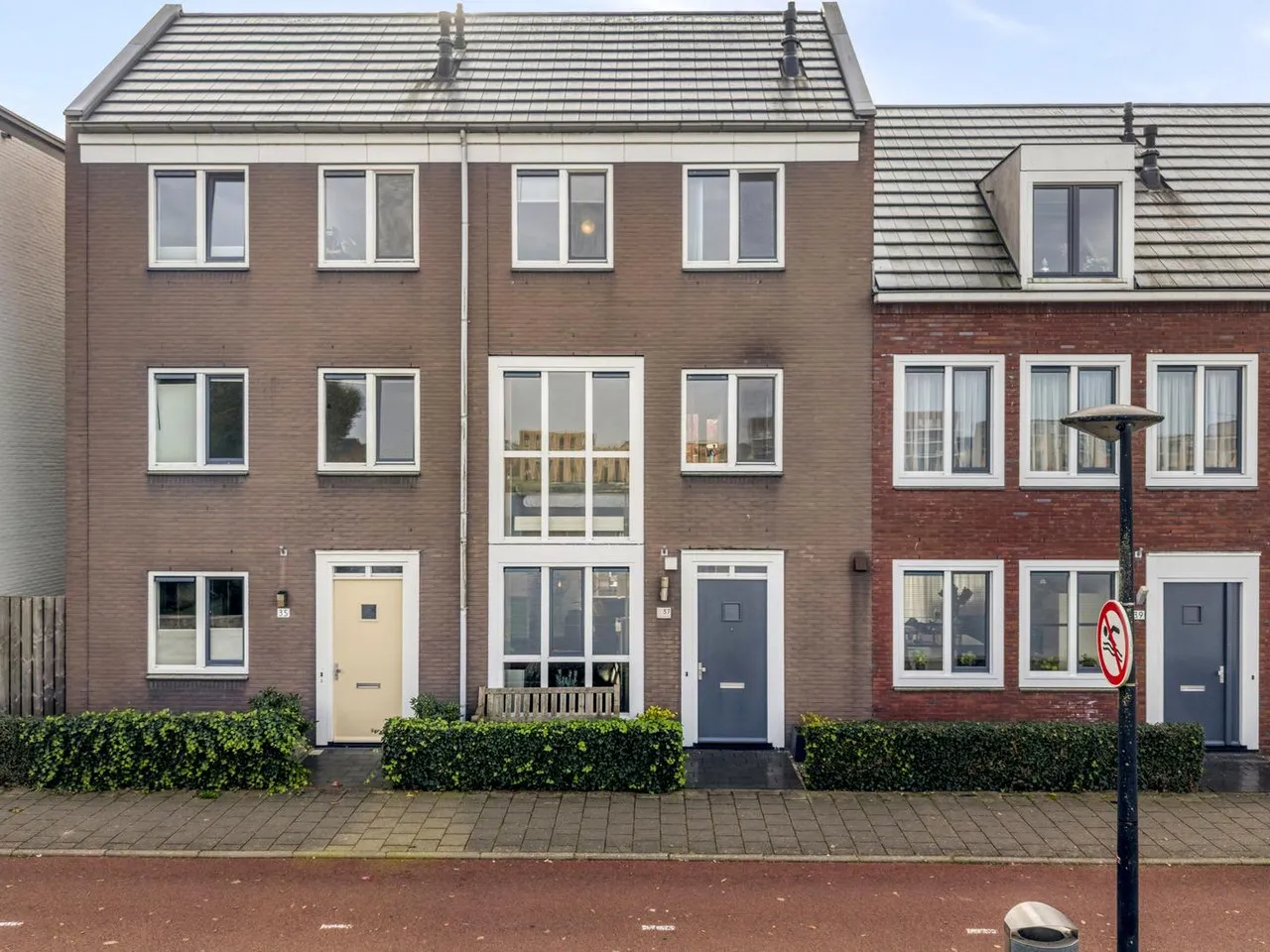 Tussenwoning te koop: Waterfront 37, Dronten