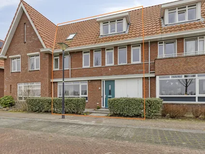 Tussenwoning te koop: Watergang 21, Verspreide huizen in het Noorden en Westen Zierikzee
