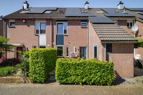 Tussenwoning te koop: Waterjuffer 70, Blauwenoord Deventer