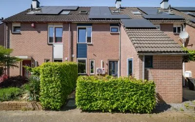 Tussenwoning te koop: Waterjuffer 70, Blauwenoord Deventer